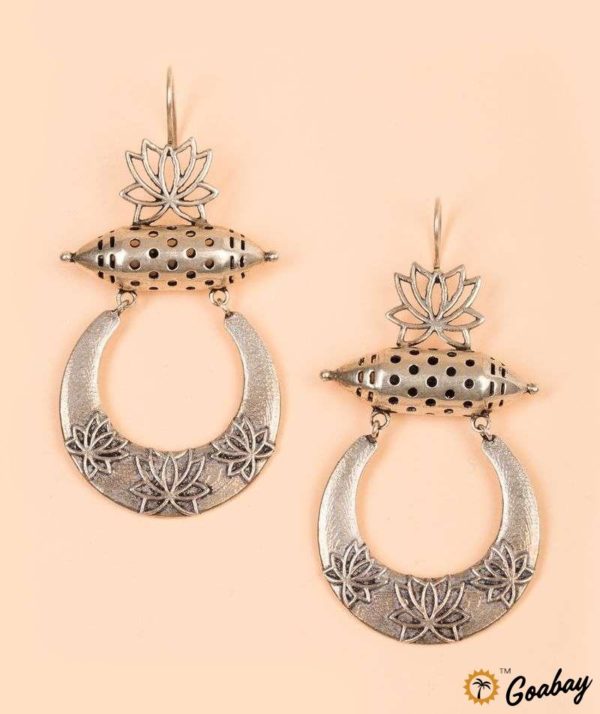 Kamal Tabeez Silver Earrings - Image 2