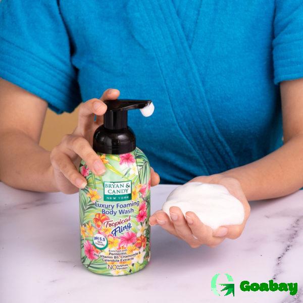 Luxury Foaming Body Wash Tropical Fling - Image 3